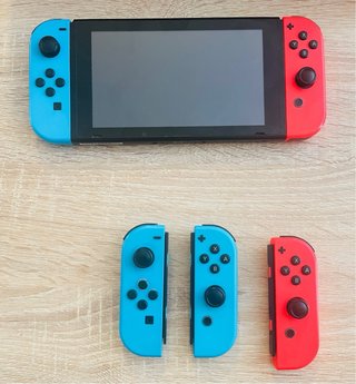 Nintendo Switch, 5 controller e cuffie