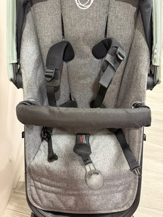 Bugaboo Fox 5 + Saco Invierno Rojo + Capota Verano