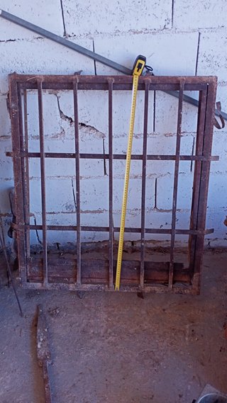 Rejas de suelo antiguas forjadas amano