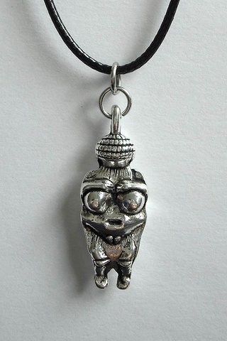 Colgante de Venus de Willendorf