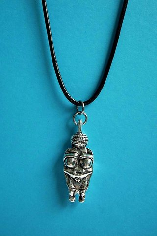 Colgante de Venus de Willendorf