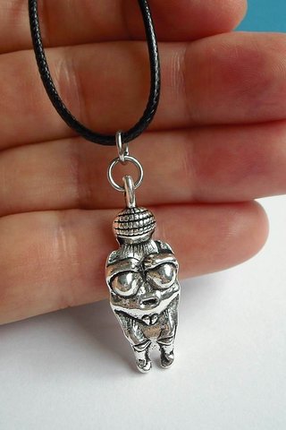 Colgante de Venus de Willendorf