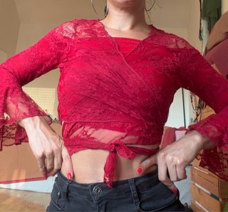 Rebeca encaje rojo flamenca