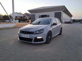 Volkswagen GOLF R 2011