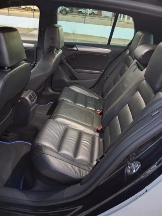 Volkswagen GOLF R 2011