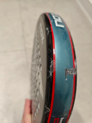 Pala Nox ML10 Bahia con grieta