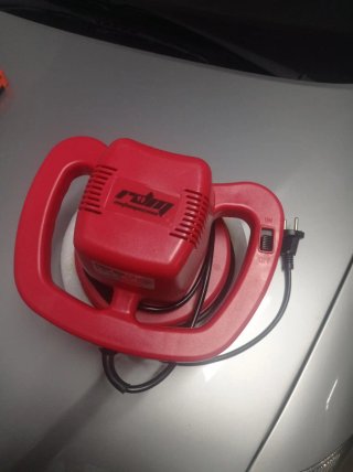 Lijadora/Pulidora Eléctrica Roja con Maletín