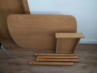 Mesa de madera para salón o cocina