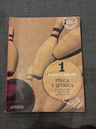 Lote de libros de 1er año de bachillerato.
