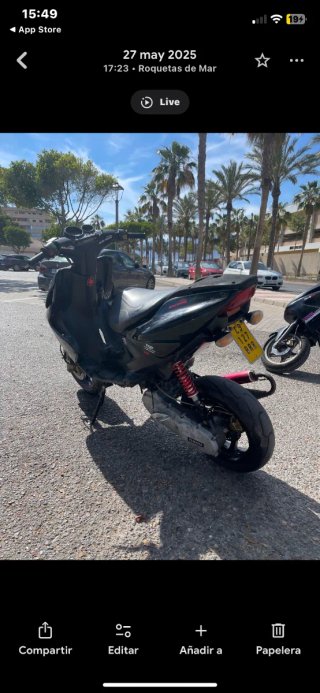 Yamaha Aerox Negra