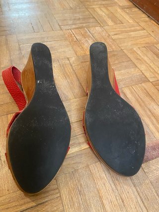 Sandalias cuña Zara rojas Talla 38