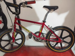 2 Bicicletas BMX BH X5 Mag Roja 350€ las 2
