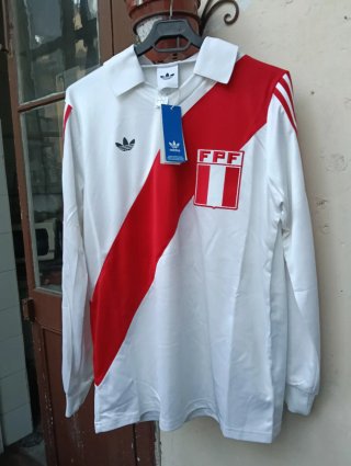 Camiseta Adidas Perú Talla M