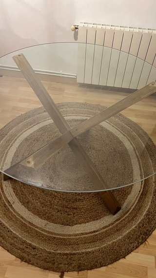 Mesa de comedor redonda de cristal y madera maciza