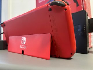 Nintendo Switch OLED Edición Mario Roja