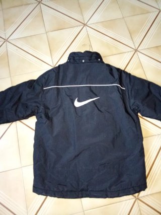 Giacca a vento Nike nera taglia L