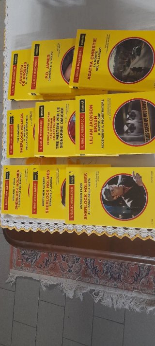 7 libri gialli a 5€