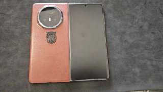 Honor Magic V3