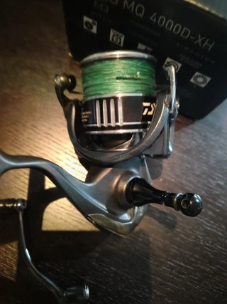Carrete Daiwa BG MQ 4000D-XH