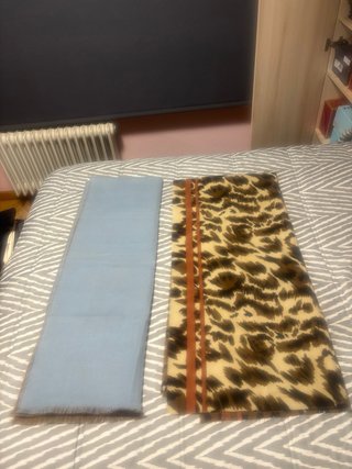 2 Bufandas Parfois: Azul y Leopardo