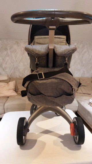Carrito Stokke Xplory Gris Completo