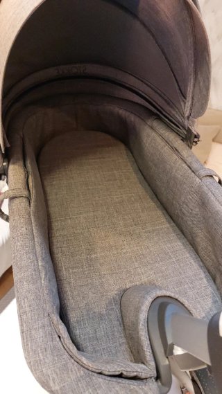Carrito Stokke Xplory Gris Completo