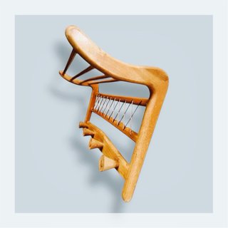 Perchero mid century madera y  cuerda vintage