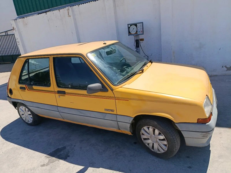 Renault 5 - foto 1