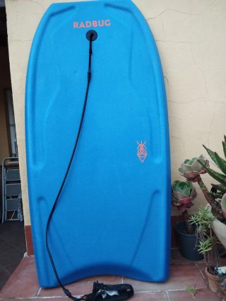 Bodyboard RADBUG 100 Azul con Leash