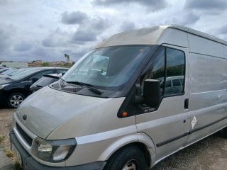 Ford E-Transit 2005
