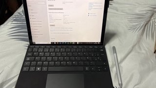 Tablet Microsoft Surface Negra y Plateada