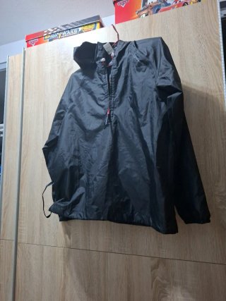 Chubasquero Quechua Talla XS