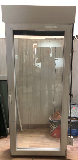 Puerta Balconera PVC Blanca persiana incorporada