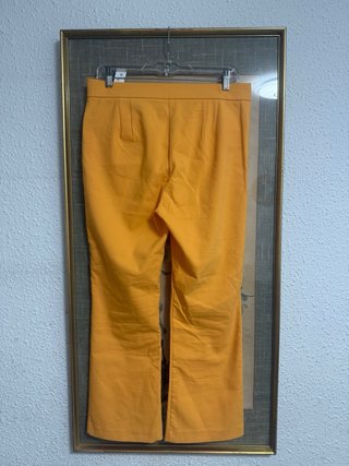 Pantalón Zara Naranja Talla L pero bien para  M
