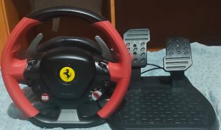 Volante Ferrari Xbox Serie S con Pedales