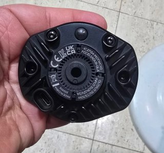 Quad Lock Cargador USB Inalámbrico Moto IP66
