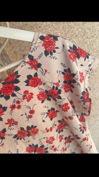 Camiseta floral talla XL