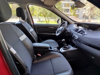 Renault Grand Scenic 2012