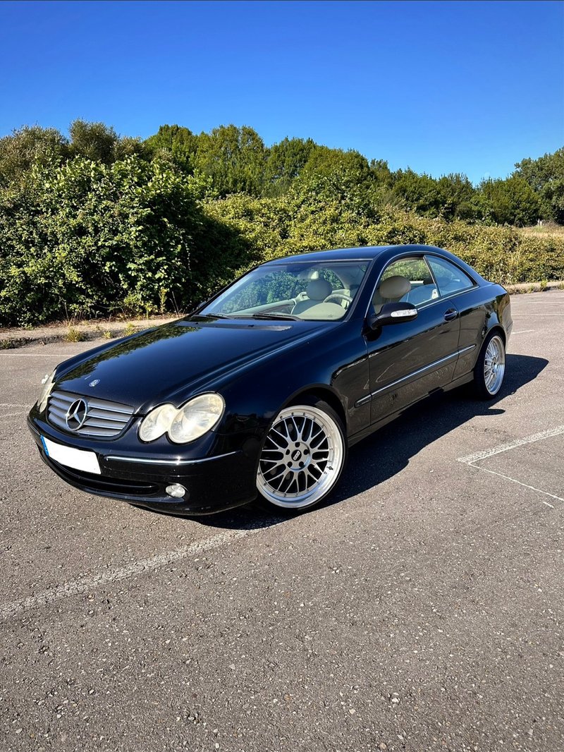 Mercedes-Benz  CLK 2005 - foto 1