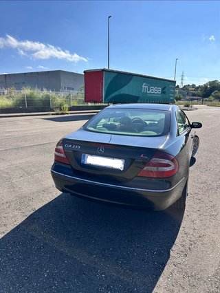 Mercedes-Benz  CLK 2005