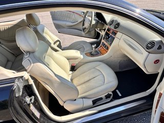 Mercedes-Benz  CLK 2005