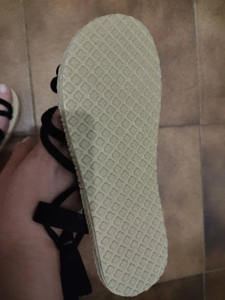 Sandalias Yuke con cordones Talla 36