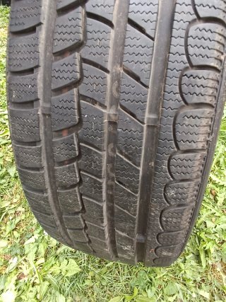 2 Llantas 15" con Neumáticos Invierno.