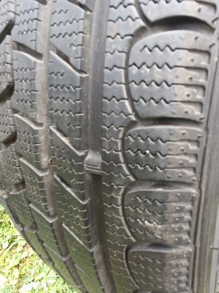 2 Llantas 15" con Neumáticos Invierno.
