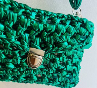 Pochette verde smeraldo da sera