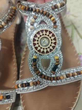 Sandalias Claudia blancas con abalorios