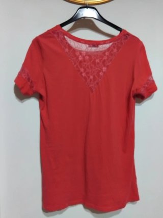 T-shirt donna Oltre rossa con pizzo