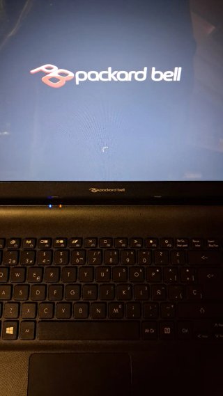 Packard Bell EasyNote ENTF71BM para repuestos.