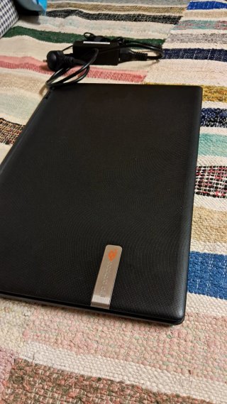 Packard Bell EasyNote ENTF71BM para repuestos.
