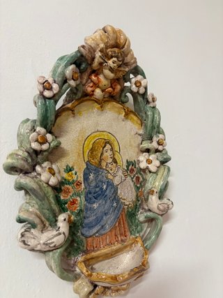 Acquasantiera Madonna con Bambino